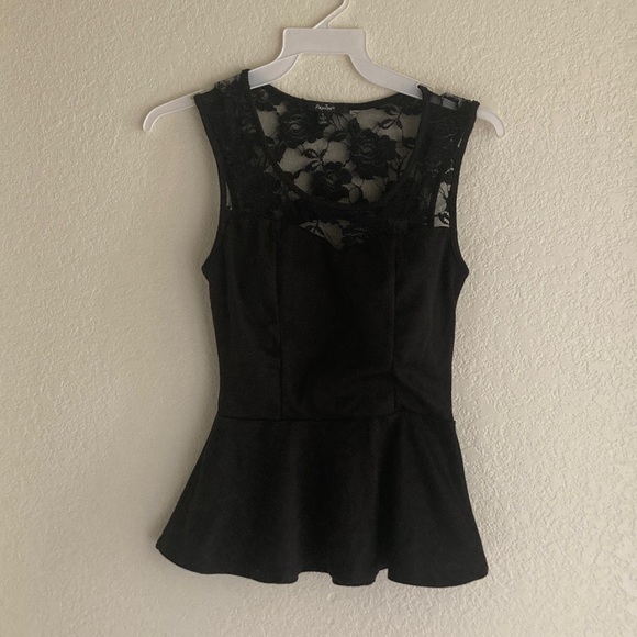 Papaya Tops - Papaya Elegant Blouse Size Small